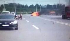 爆料摩德纳车祸视频大全,视频大全回顾惨烈瞬间